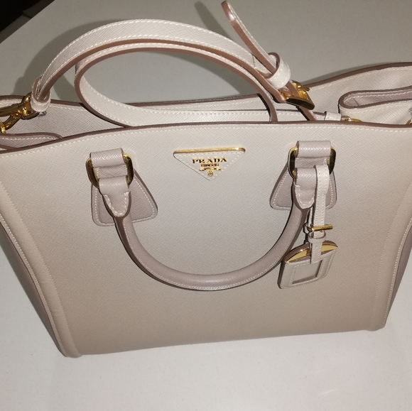 Prada tote saffiano lux bi color - Picture 2 of 3